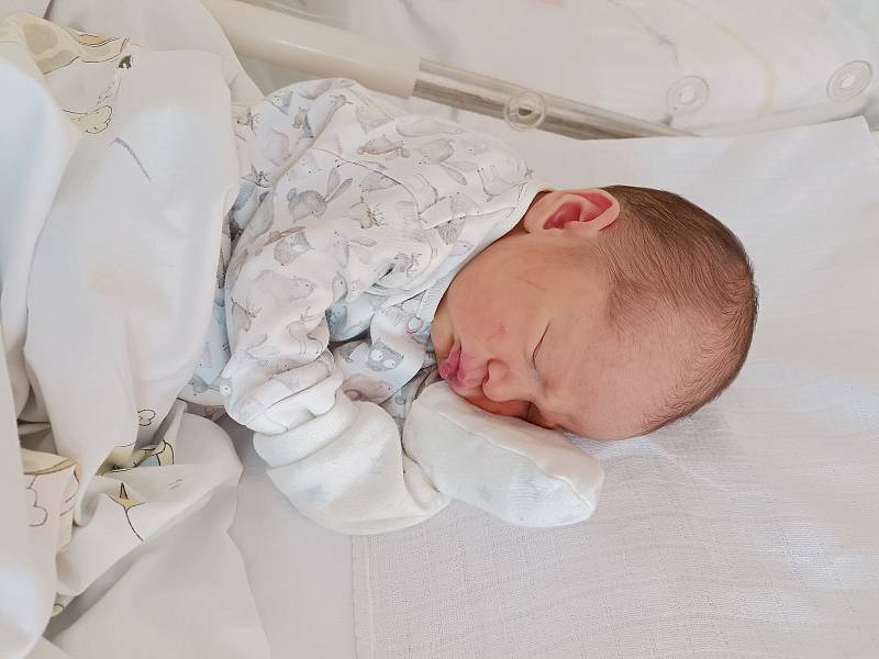 Matěj Horníček se narodil 22. července 2022 v 7.37 hodin v čáslavské porodnici. Po narození vážil 3180 gramů a měřil 50 centimetrů . Doma v Kutné Hoře ho přivítali maminka Petra, tatínek Ondřej, pětiletý bráška Ondra a dvouletá sestřička Eliška.