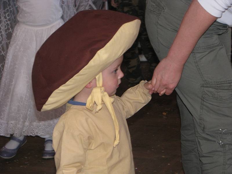 Dětský karneval v Zbýšově 25. března 2012