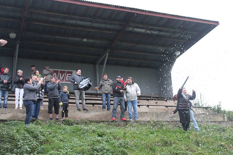 První Hlízov uspěl na hřišti posledních Tupadel.