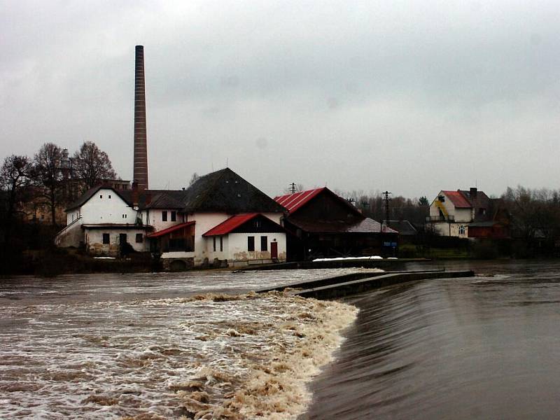 Stav vody v Kácově ve čtvrtek 5. 3. 2009 v 17.00 hodin