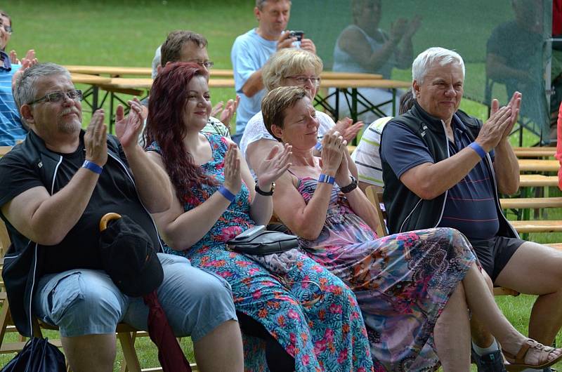 Melody Makers v zámeckém parku ve Zruči nad Sázavou