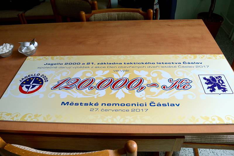 Nemocnice Čáslav dostala šek na sto dvacet tisíc korun