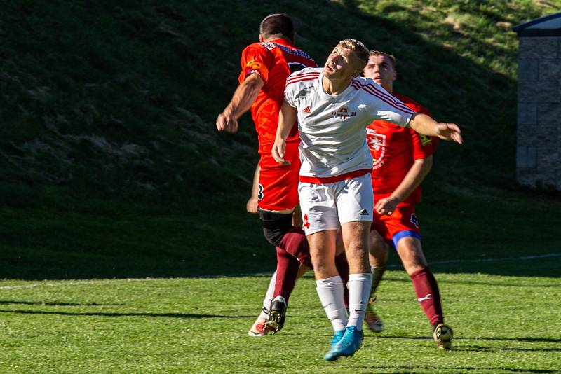 Fotbalová III. třída: TJ Star Tupadly B - TJ Sokol Červené Janovice 1:3 (0:1).