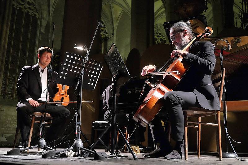 Mezinárodní hudební festival Kutná Hora. Roman Patočka (zleva), Igor Ardašev, Jiří Bárta.