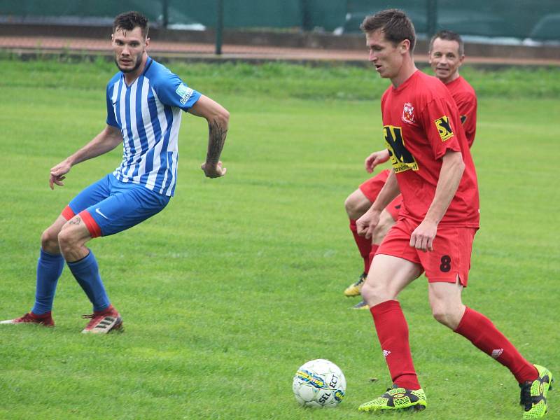 Letní liga Pivovaru Kutná Hora: TJ Sokol Červené Janovice - SK Církvice 8:4 (5:1).