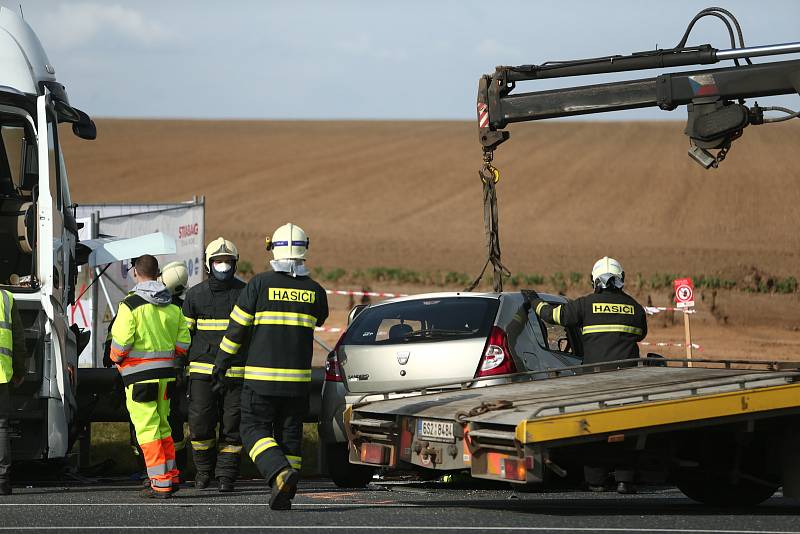 Tragická dopravní nehoda na obchvatu Čáslavi.