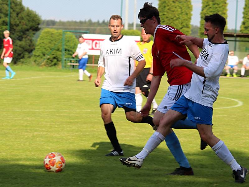 Fotbalová IV. třída, skupina B: SK Zbraslavice B - TJ Sokol Paběnice B 0:7 (0:2).