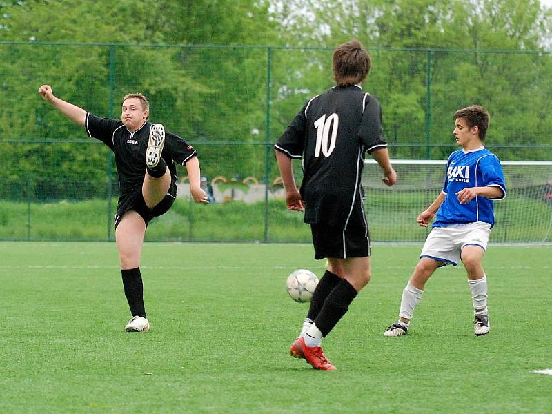 Dohrávané 16. kolo krajského přeboru mladšího dorostu: Kutná Hora - Čelákovice, 21. května 2010.