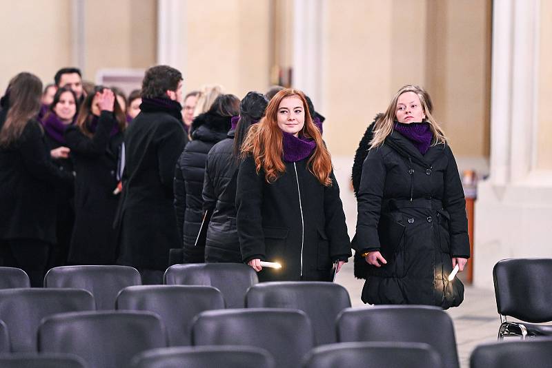 Z koncertu 'Vánoční Odyssea' v katedrále Nanebevzetí Panny Marie a sv. Jana Křtitele v Sedlci.