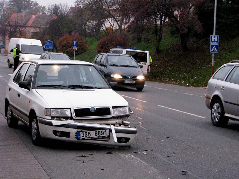 Dopravní nehoda v ulici Na Valech v Kutné Hoře.