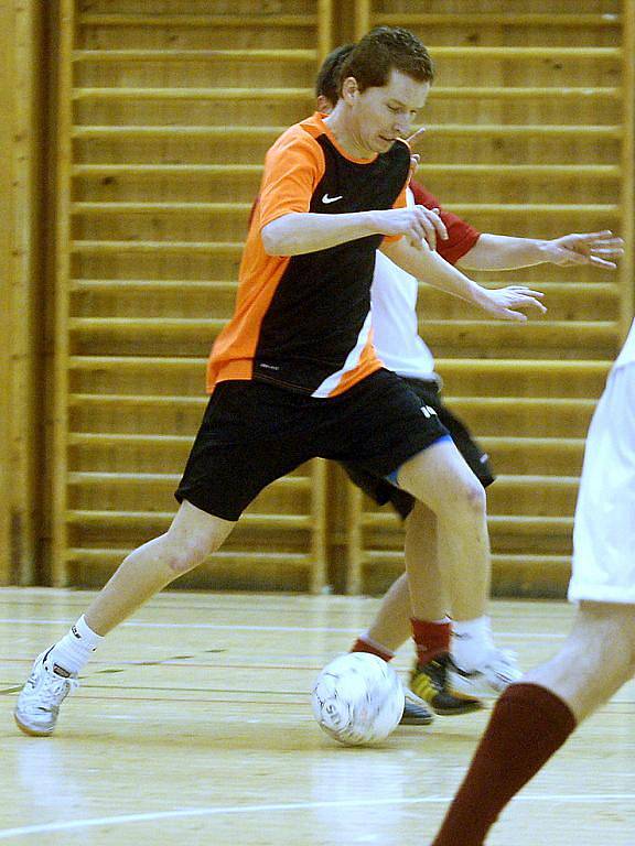 12. hrací den Club Deportivo futsalové ligy, 2. února 2012.