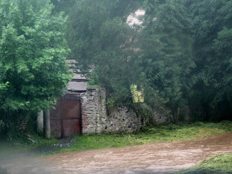 Prudké deště se na Kutnohorsku podepsaly 28. 5. 2014