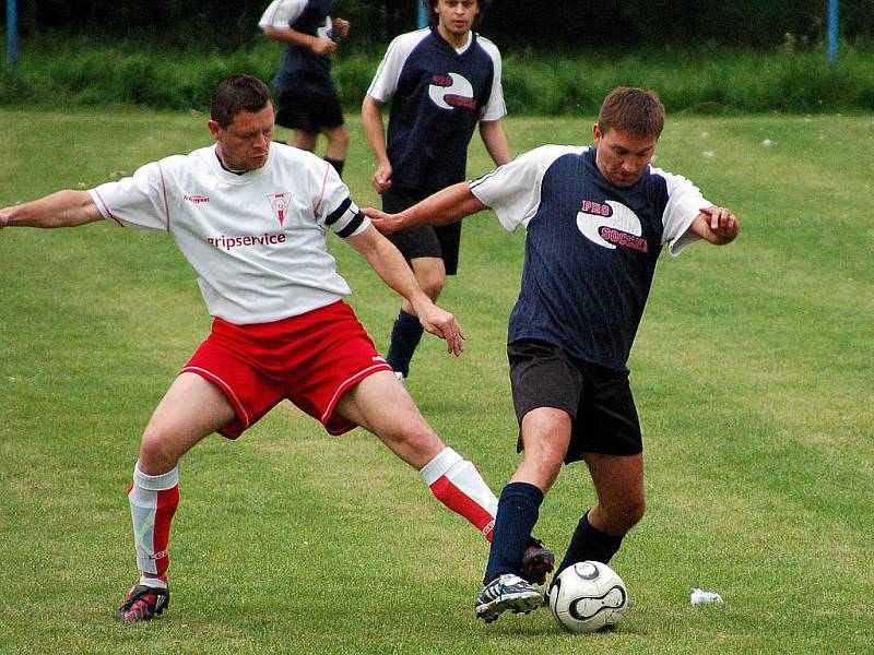 25. kolo IV. třída A: Kaňk B - Malín B, 13. června 2010.