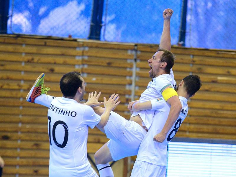 III. zápas finále play off CHANCE futsal ligy: FK ERA-PACK Chrudim - FC Benago Zruč n. S. 7:5 (5:2), 29. května 2016.