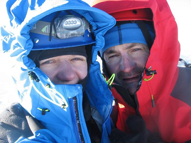 Tomáš Pilc a Martina Vaváčková na vrcholu hory Mont Blanc. 