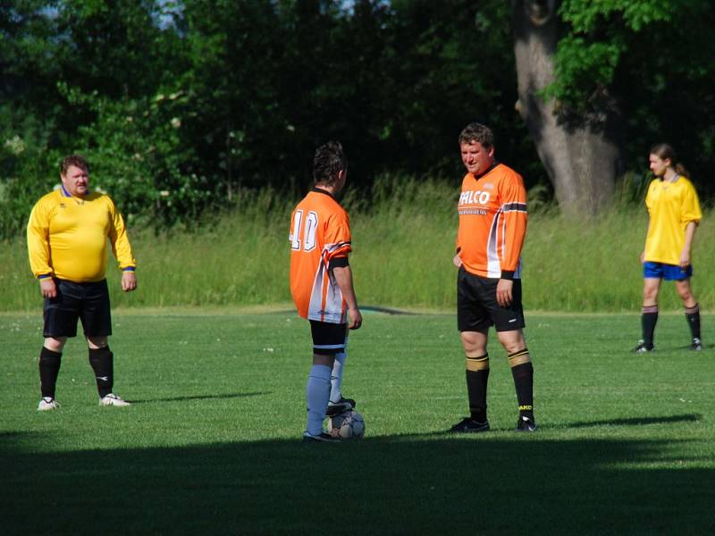 Z utkání IV. třídy sk. A Chotusice - Okřesaneč 6:0, neděle 24. května 2009