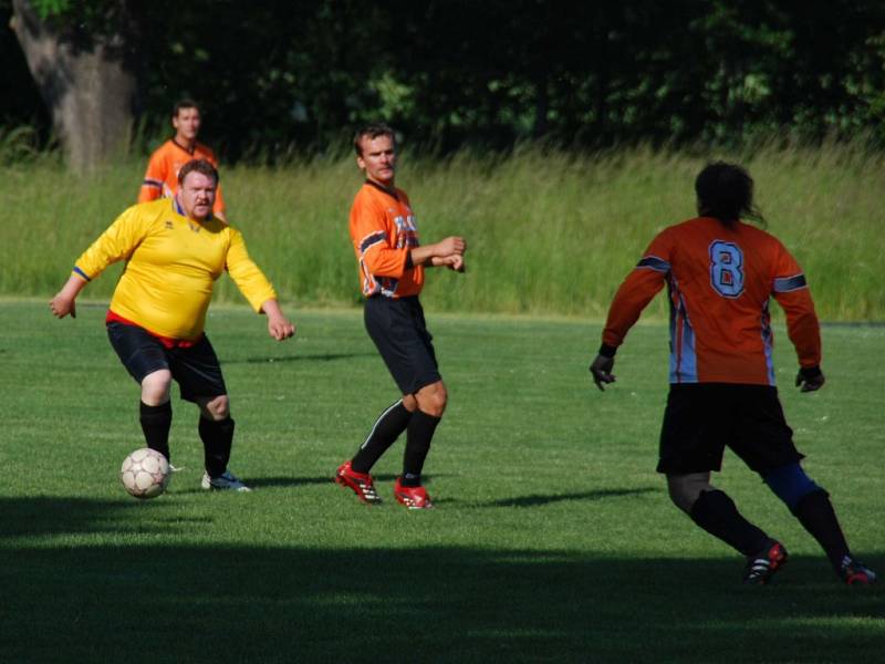 Z utkání IV. třídy sk. A Chotusice - Okřesaneč 6:0, neděle 24. května 2009