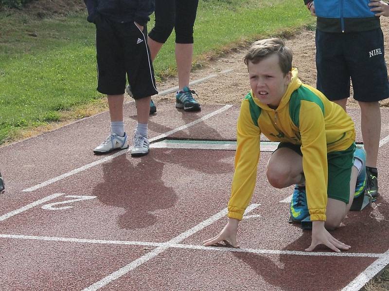 Okresní kolo soutěžního projektu Odznak Všestrannosti Olympijských Vítězů 12. května 2014 v Čáslavi