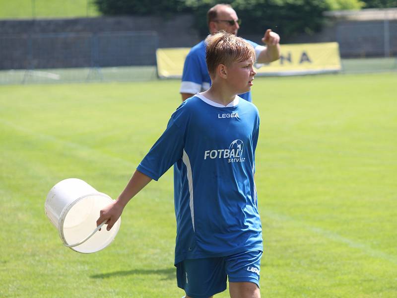 Fotbalový přátelský zápas, starší žáci, kategorie U14: FK Čáslav - MFK Chrudim 1:6 (1:2).