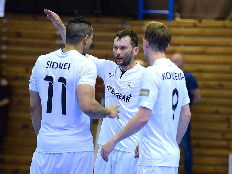 III. zápas finále play off CHANCE futsal ligy: FK ERA-PACK Chrudim - FC Benago Zruč n. S. 7:5 (5:2), 29. května 2016.