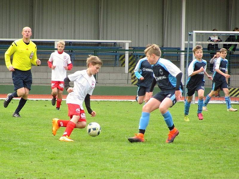 Česká liga žáků U13, čtvrtek 13. dubna 2017: FK Čáslav - FK Pardubice 2:9.