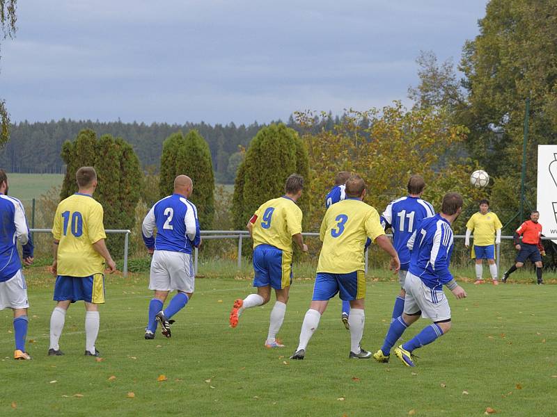 Utkání 7. kola okresního fotbalového přeboru: Zbraslavice - Sázava B 2:3.