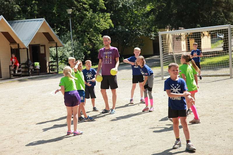 Dětský sportovní tábor pořádaný spolkem Olympia Kutná Hora v rekreačním středisku Želivka na Vysočině.