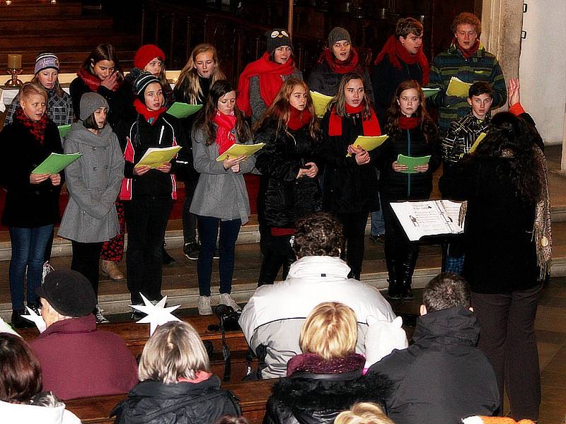 Studenti Církevního gymnázia v Kutné Hoře odehráli adventní koncert