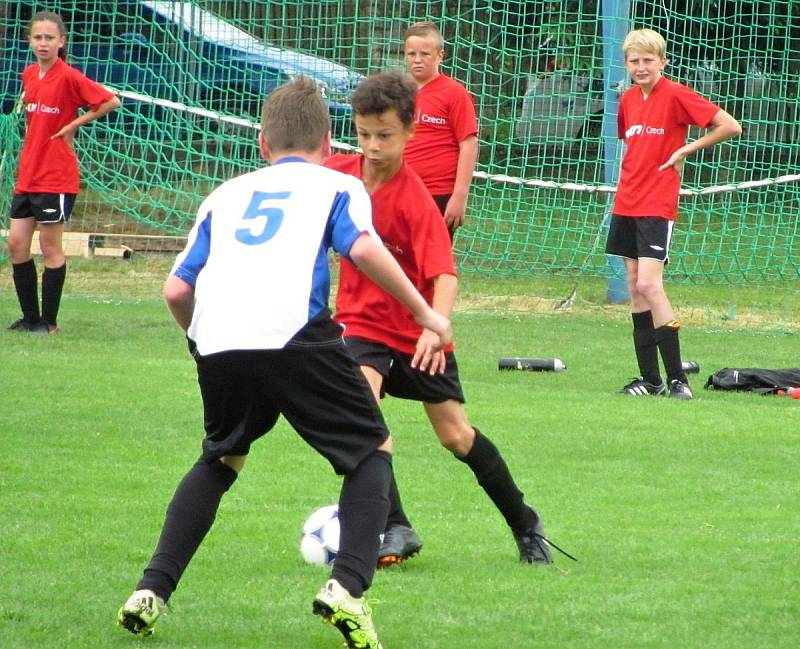 První finále okresního přeboru mladších žáků, neděle 4. června 2017: Sokol Družba Suchdol - FK Čáslav E 1:7.