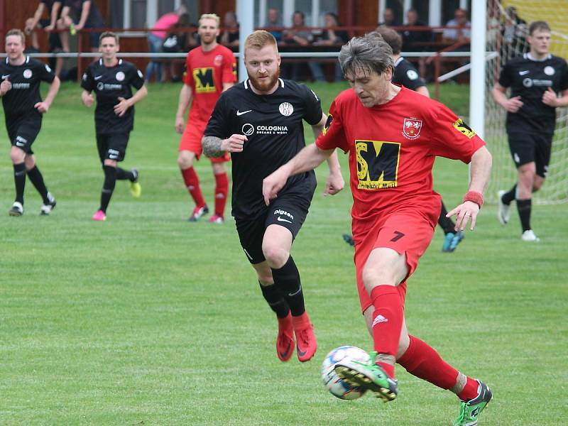 Letní liga Pivovaru Kutná Hora: TJ Sokol Červené Janovice - SK Malešov 7:3 (3:1).