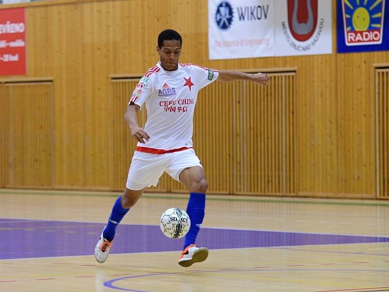 2. kolo Chance futsal ligy: FC Benago Zruč n. S. - SK Slavia Praha 6:3, 16. září 2016.