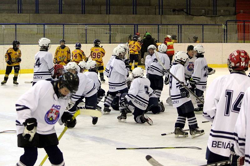 Hokejové mistrovské utkání krajské ligy mladších žáků: SK Sršni Kutná Hora - HC Benátky nad Jizerou 2:5 (1:1, 1:2, 0:2).