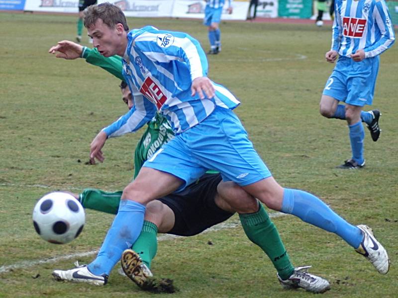 Z utkání druhé fotbalové ligy Sokolov - Čáslav (0:0).