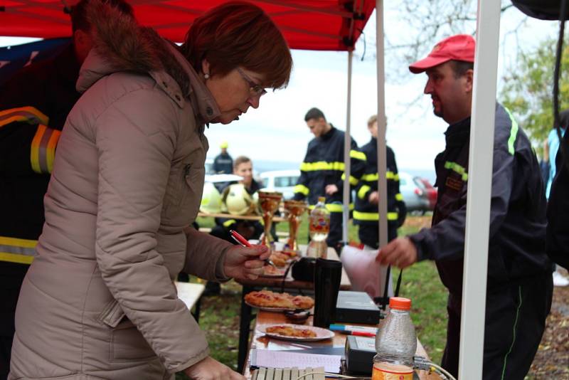 Závody hasičů v běhu na rozhlednu Vysoká