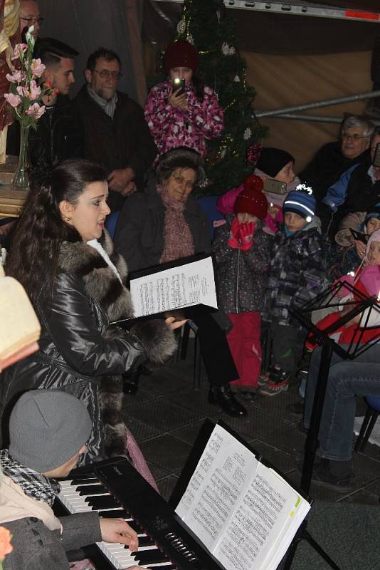 Vánoční koncert v kostele v Záboří nad Labem