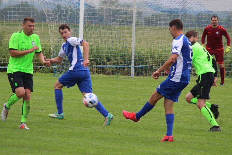 Letní fotbalová příprava: Hlízov - Vlašim B 5:2 (2:0).