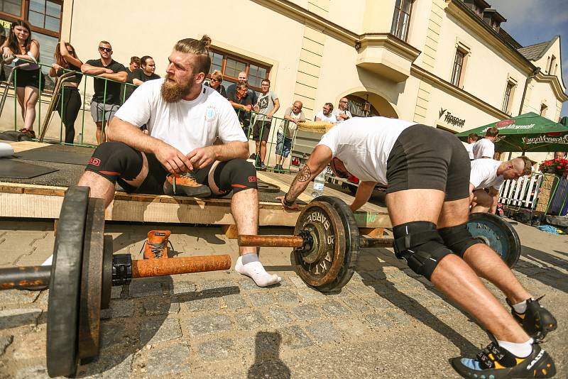 Strongman závody v Golčově Jeníkově v neděli 24. července 2021.