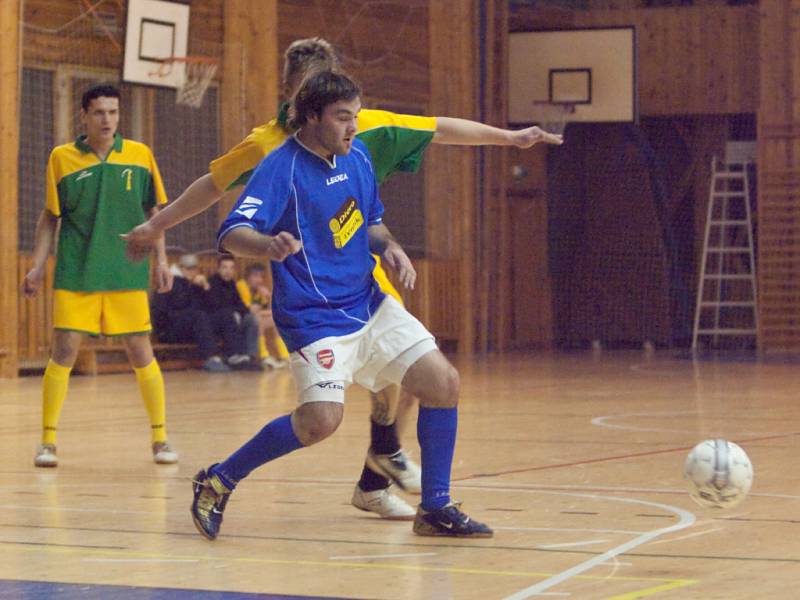 Z 15. hracího dne kutnohorské Futsal ligy Restaurace Na Valech.