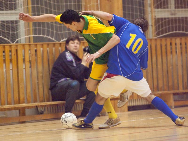 Z 15. hracího dne kutnohorské Futsal ligy Restaurace Na Valech.