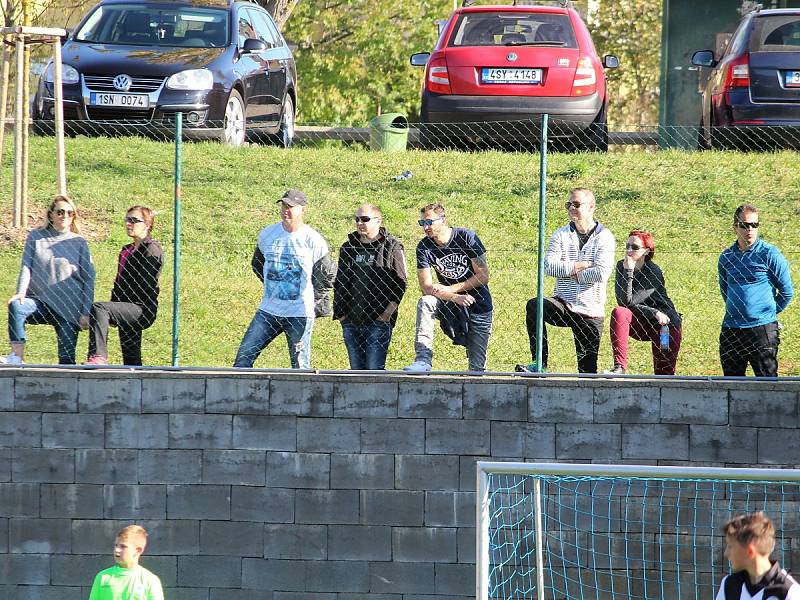 Česká fotbalová liga mladších žáků U13: FK Čáslav - SK Sparta Kolín 2:8 (0:1, 1:2, 1:5).