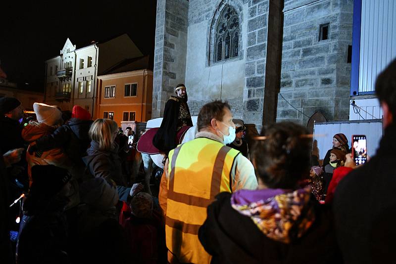 Svatý Martin přijel na bílém koni do centra Kutné Hory ve čtvrtek 11. listopadu 2021.