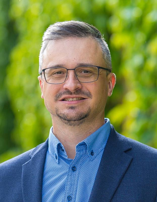 Martin Suchánek, marketingový manažer, 48 let.