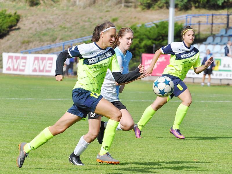 Fotbalistky Čáslavi porazily 2:1 Hodonín.