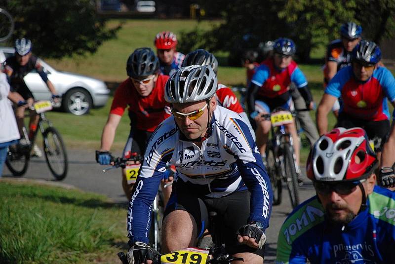 Galaxy Zručský MTB maraton se startem v Kácově.