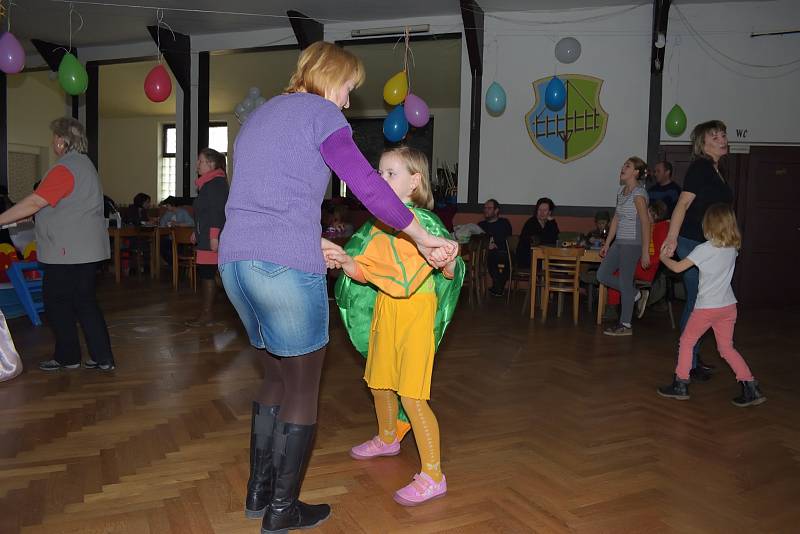 Olympiádou byl inspirován dětský karneval v Bohdanči.