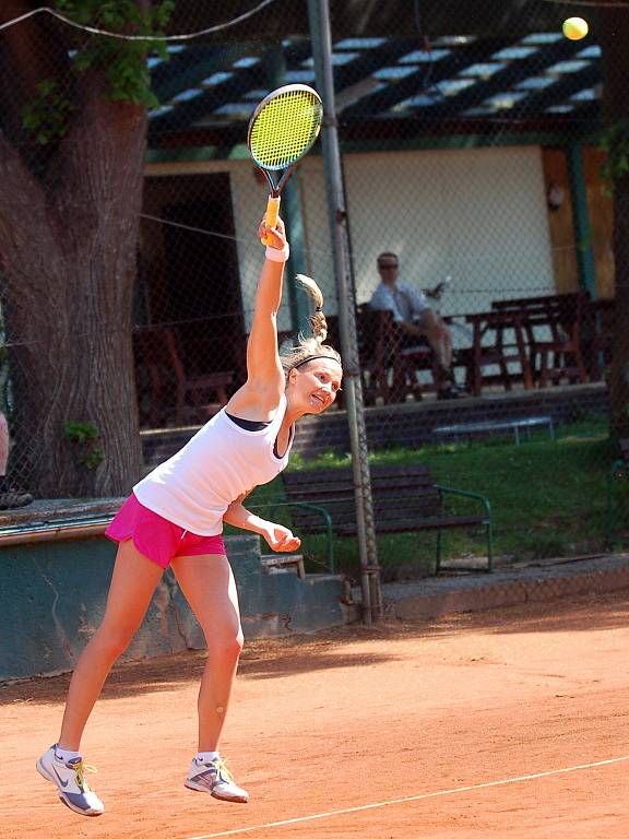 1. kolo II. třídy, skupiny B Středočeského kraje: Kutná Hora A - LTC Houštka B 5:4, 5. května 2012.