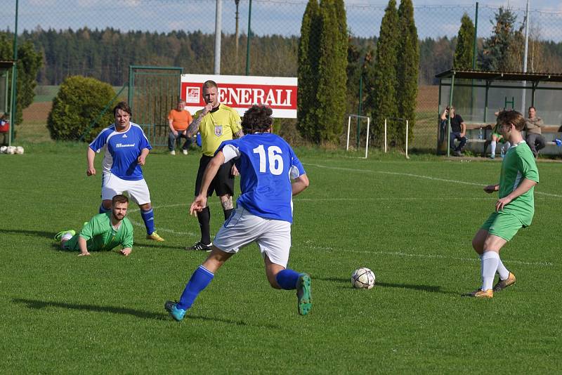 Zápas sedmnáctého kola okresního přeboru vyhrály Zbraslavice nad Chotusicemi 5:1.