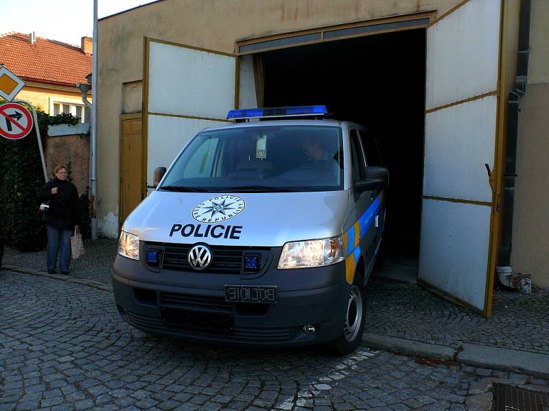 Nový vůz Volkswagen Transporter Policie ČR v Kutné Hoře