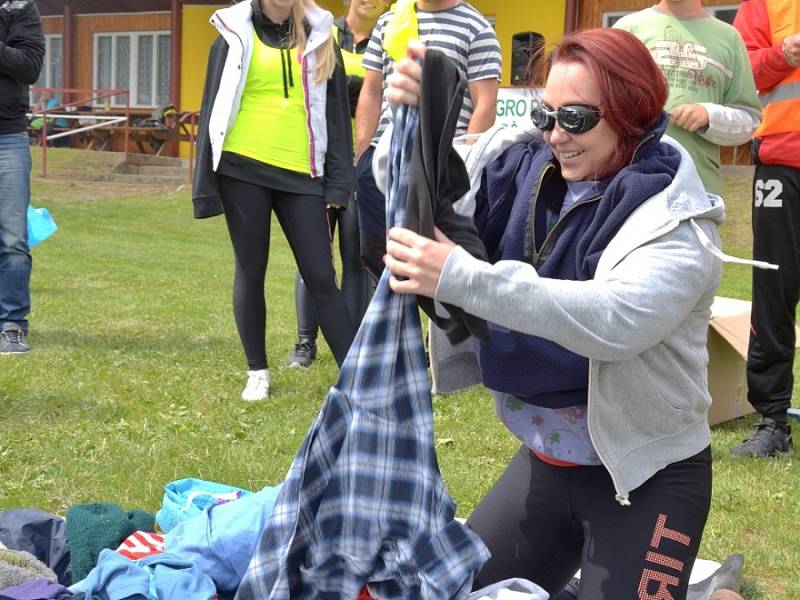 Družstva si užila zábavu při akci Sokolské hry bez hranic. 