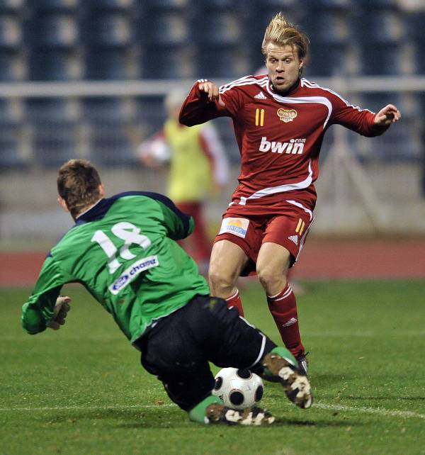 Fotbal II. liga: Dukla Praha - Zenit Čáslav 2:1, pátek 14. listopadu 2008